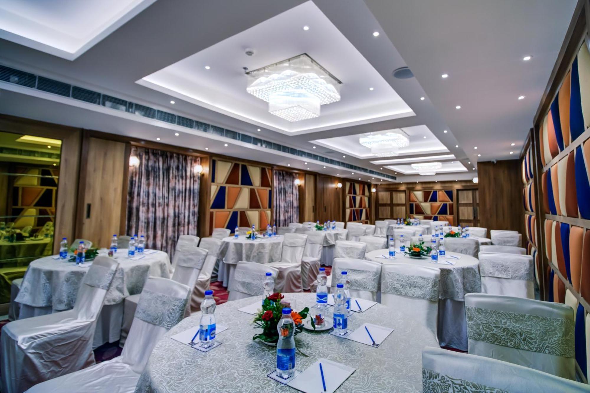 Cozzet Victoria Hotel بوهفانيشفار المظهر الخارجي الصورة