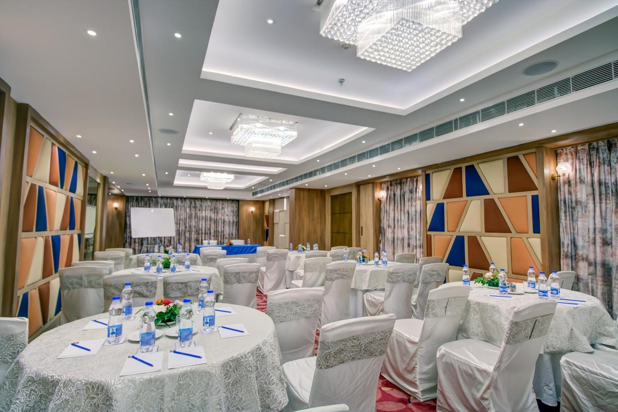 Cozzet Victoria Hotel بوهفانيشفار المظهر الخارجي الصورة